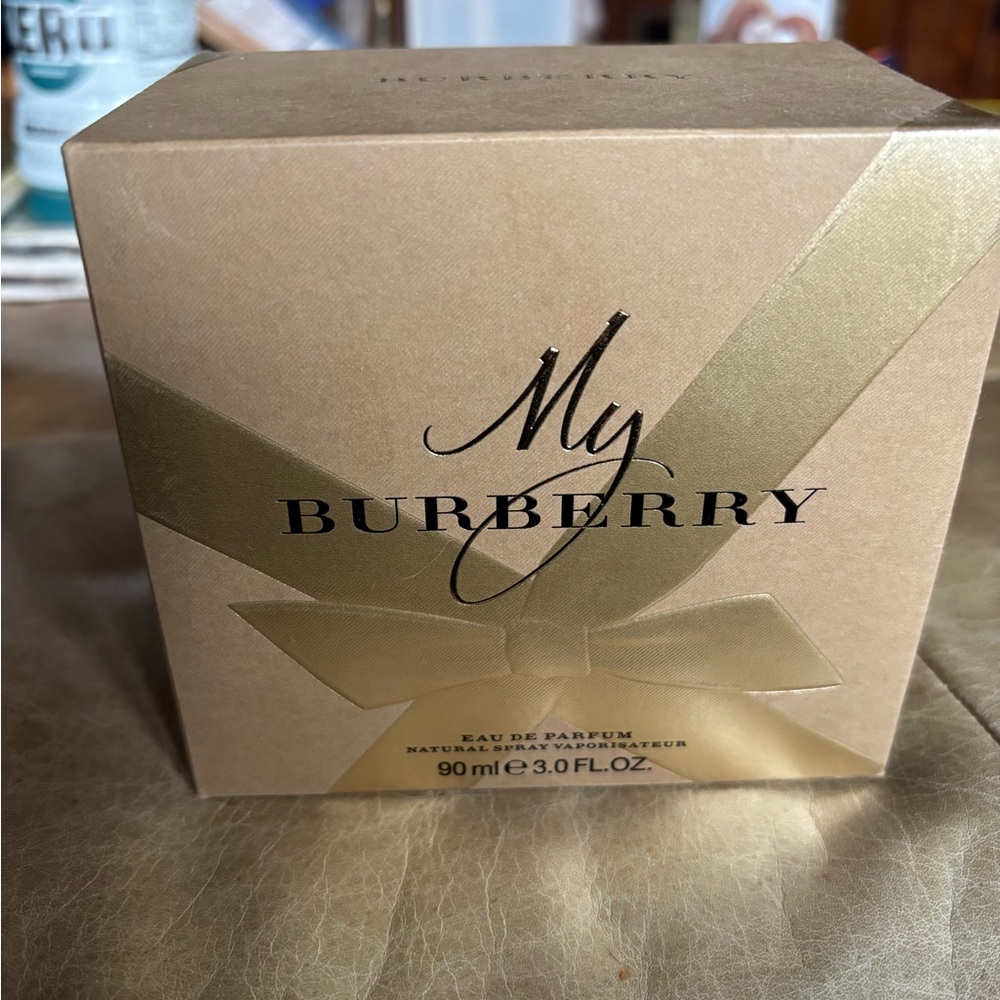 Burberry My Burberry Eau de Parfum with Gold Ribbon - Picture 2 of 7